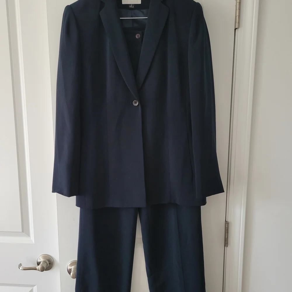 Kasper Navy Pant Suit 4 - Picture 1 of 7
